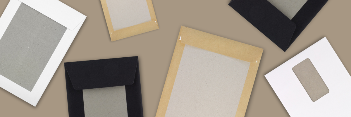 Karton hátlapos borítékok