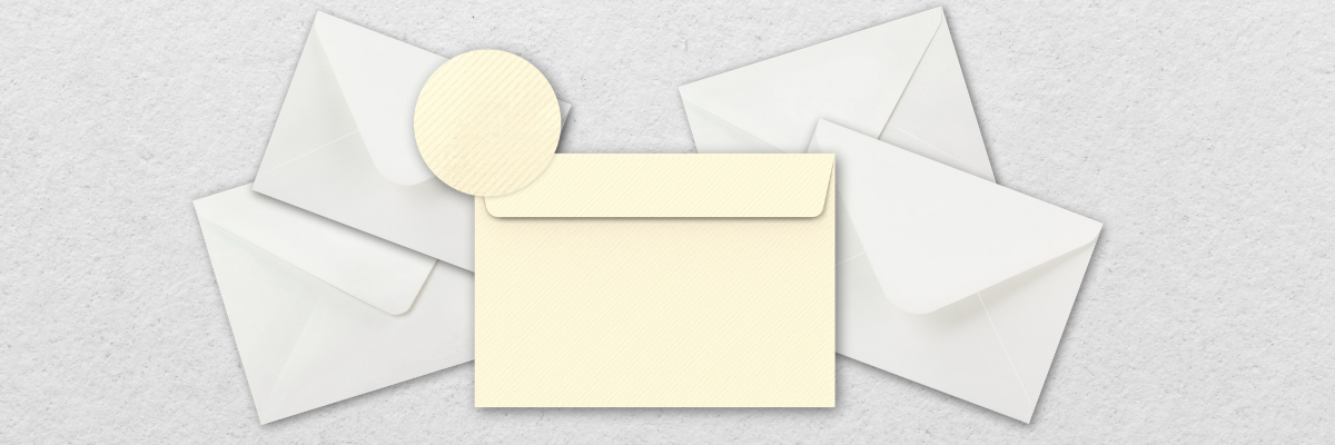 Bordázott papír borítékok